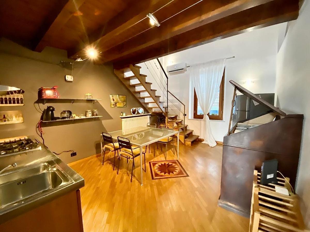 Apartamento Piccolo Rifugio Con Parcheggio Privato Gratuito Bérgamo Exterior foto